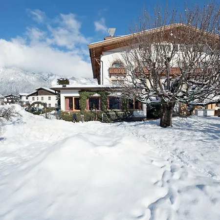 Gartenhotel Maria Theresia 4*
