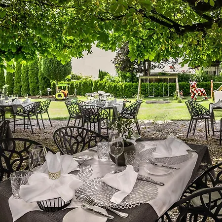 호텔 Gartenhotel Maria Theresia