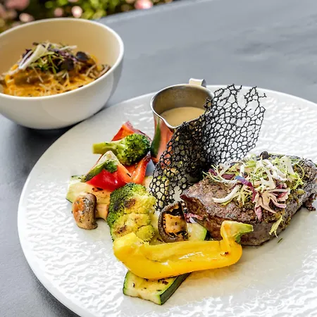 Gartenhotel Maria Theresia 호텔 홀인티롤