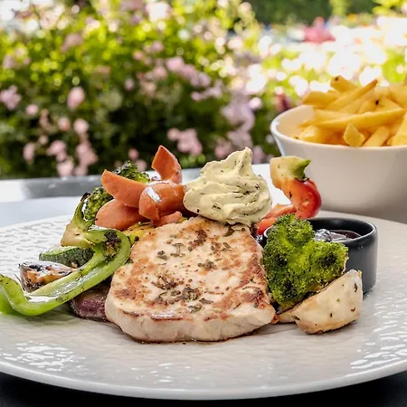 호텔 Gartenhotel Maria Theresia