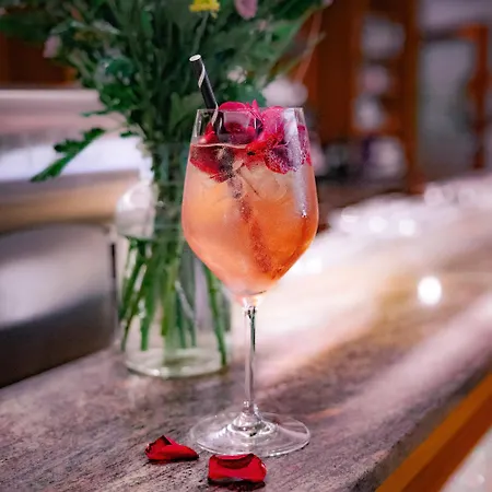 Gartenhotel Maria Theresia 호텔 홀인티롤