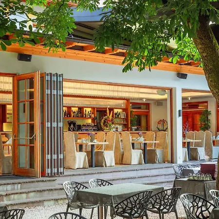 Hotel Gartenhotel Maria Theresia Hall in Tirol