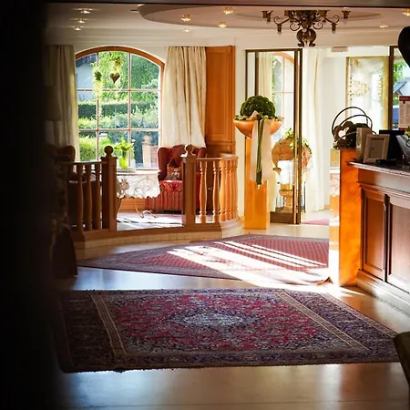 Hotel Gartenhotel Maria Theresia 4*