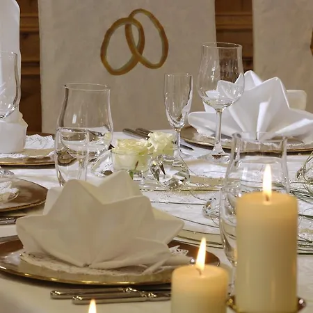 Hotel Gartenhotel Maria Theresia Hall in Tirol