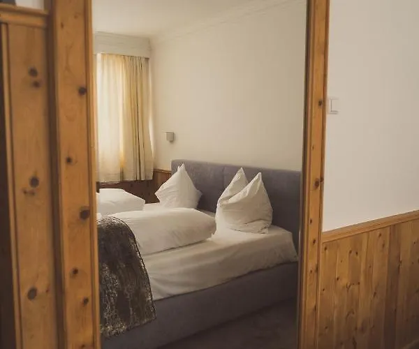 Gartenhotel Maria Theresia