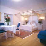 Gartenhotel Maria Theresia Hotel 4*
