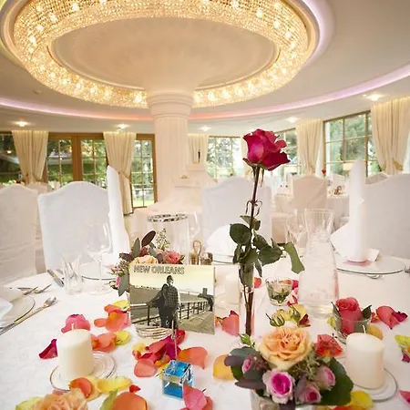 Hotel Gartenhotel Maria Theresia 4*