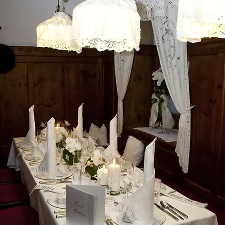 Hotel Gartenhotel Maria Theresia 4*